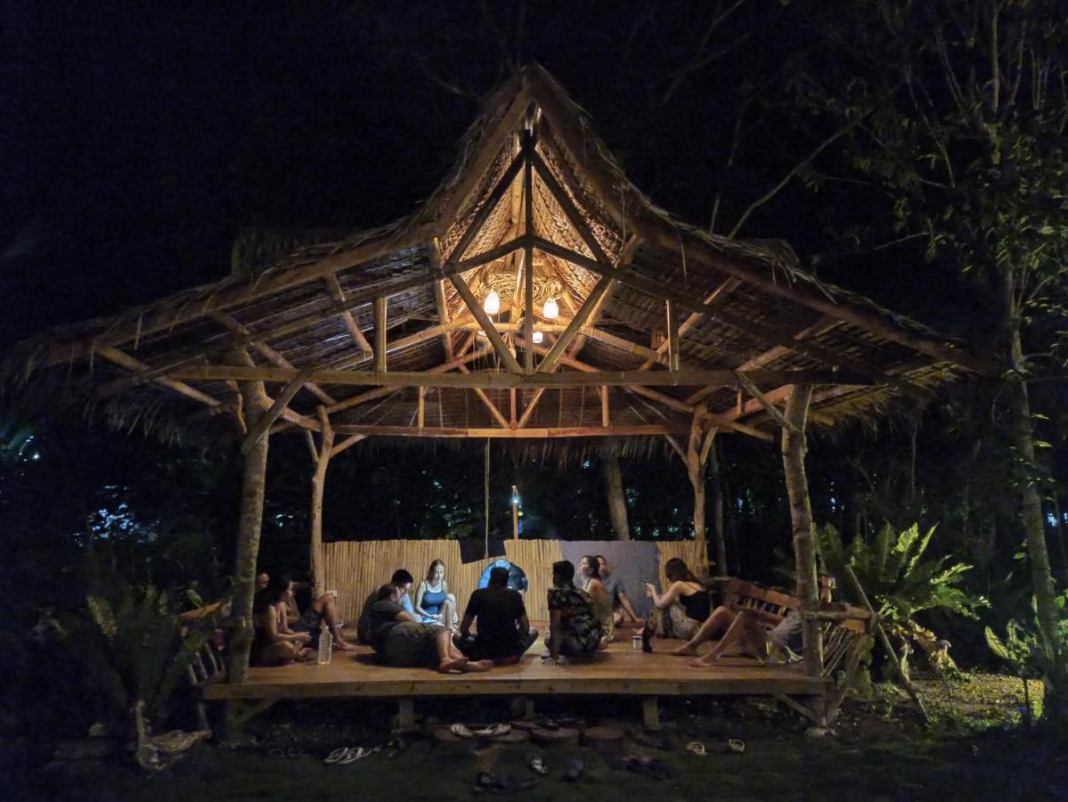Peaceland Hostel Panglao Exterior photo