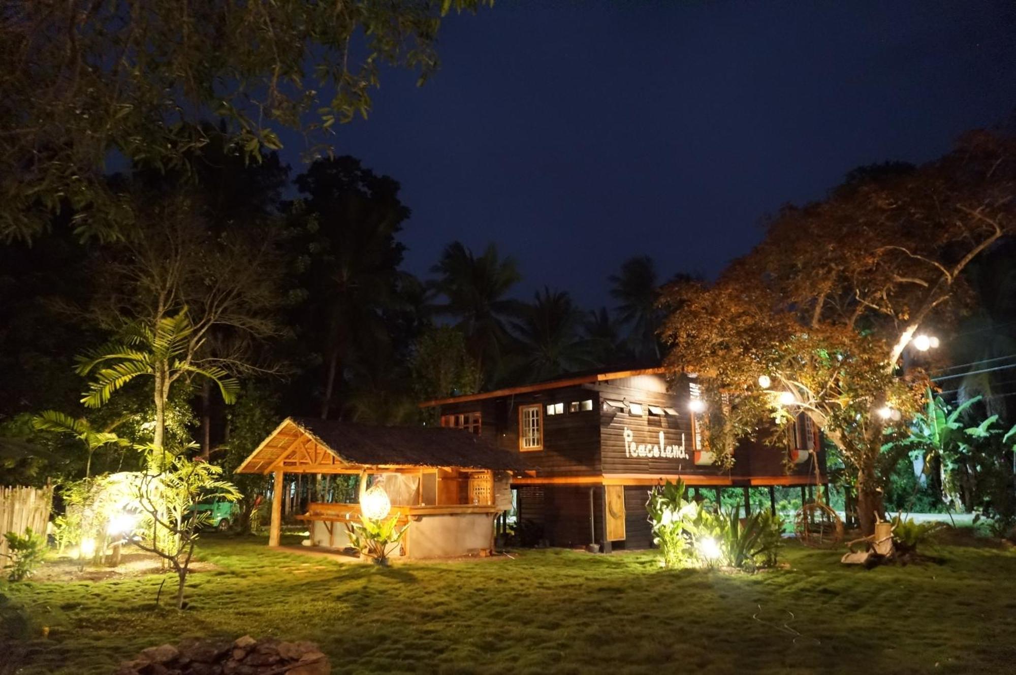 Peaceland Hostel Panglao Exterior photo